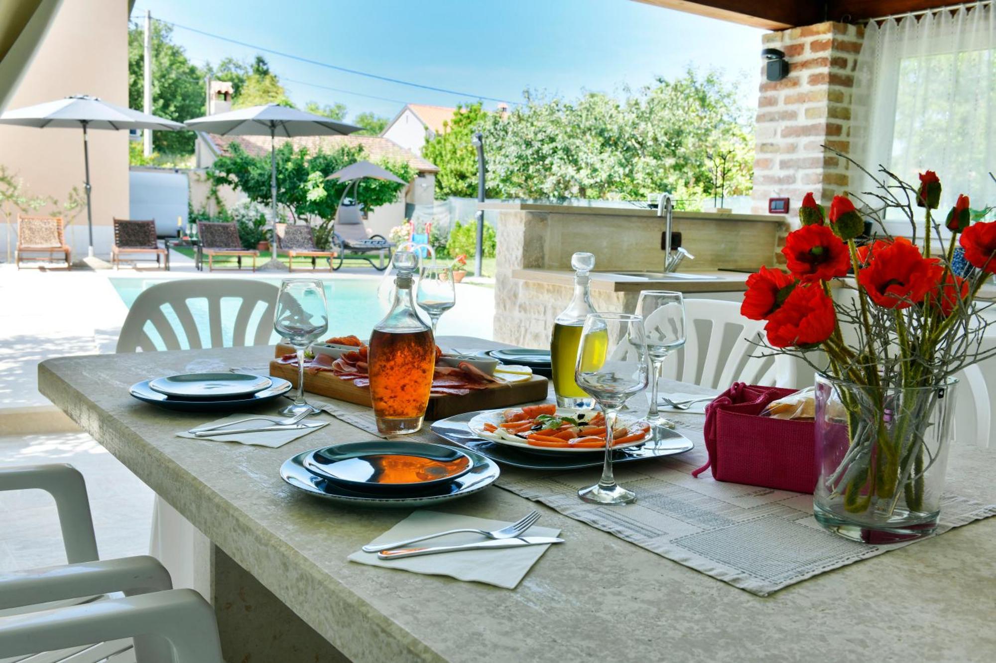 Villa Aromatica ヴィジナダ エクステリア 写真