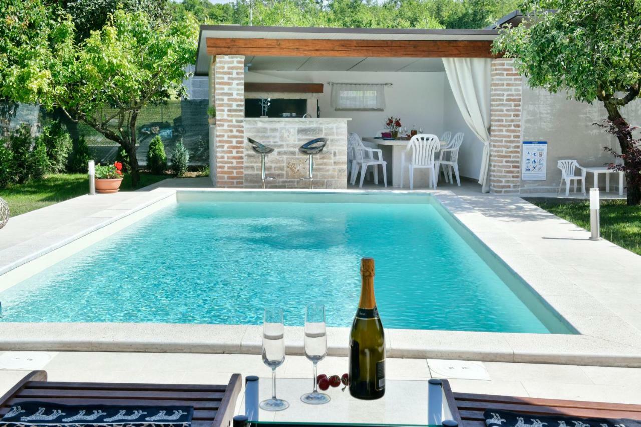 Villa Aromatica ヴィジナダ エクステリア 写真